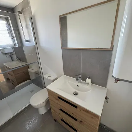 T2 Renove St-priest Centre Avec Parking Prive Apartment Saint-Priest (Rhone)