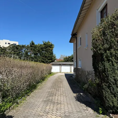 T2 Renove St-priest Centre Avec Parking Prive *